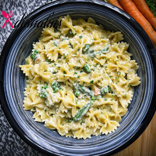5-Ingredient Slow Cooker Springtime Bowtie Pasta