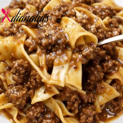 Slow Cooker Hamburger Gravy Noodles